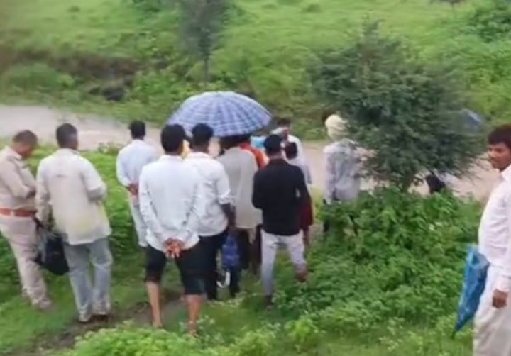 रतलाम: नांदलेटा में एक महिला नाले में बही, पुलिस और प्रशासन की टीम मौके पर,हो रही तलाश