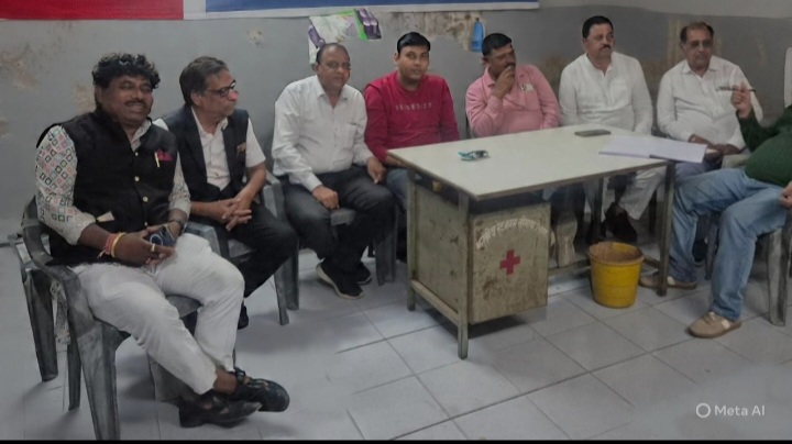 रतलाम: भारतीय रेडक्रॉस सोसाइटी लगाएगी 51 स्थानों पर स्वास्थ्य जागरूकता शिविर, संचालक मंडल की बैठक में निर्णय