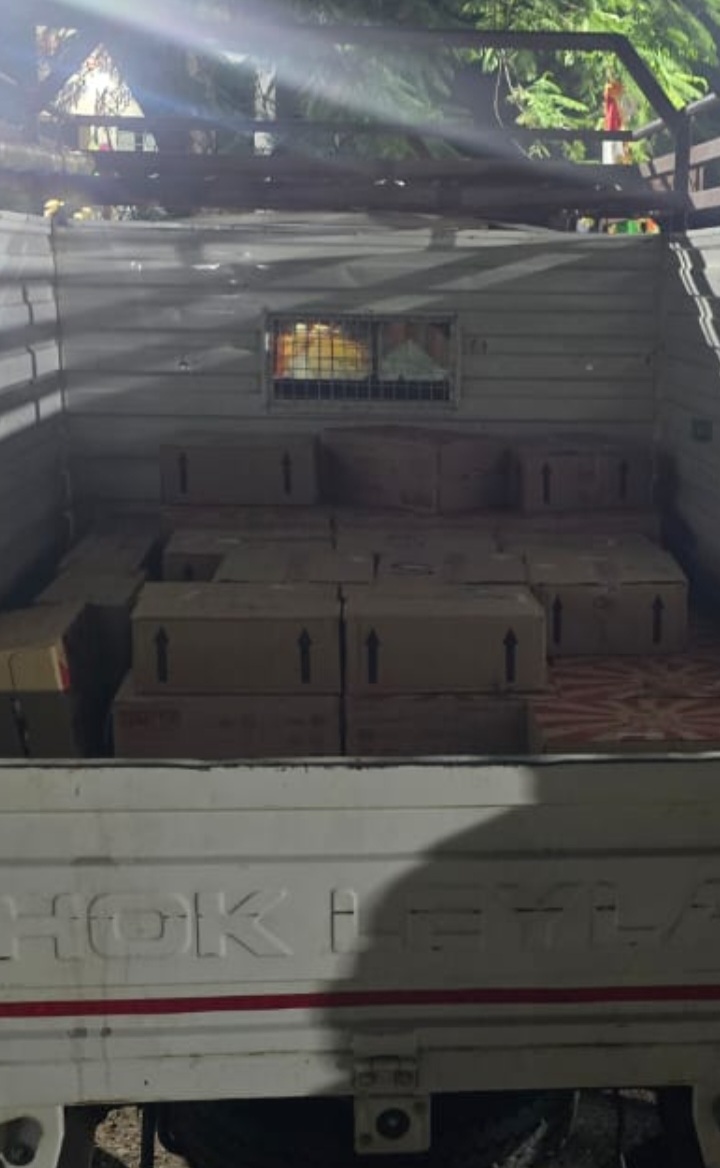 रतलाम: अवैध शराब के खिलाफ पुलिस की कार्रवाई, पिकअप में ले जाई जा रही 33 पेटी शराब जब्त, एक गिरफ्तार