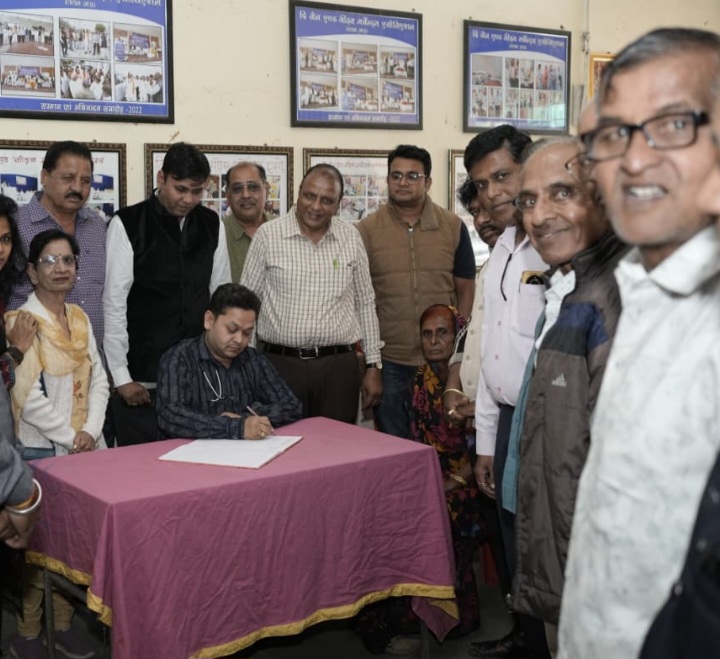 रतलाम: कृषि उपज मंडी में कृषकों व व्यापारियों का स्वास्थ्य परीक्षण,रेडक्रॉस के माध्यम से आयोजित हुआ शिविर