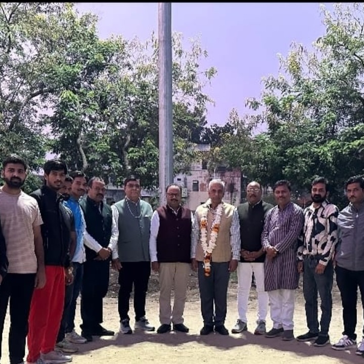 रतलाम: खिलाड़ियों की सुविधा के लिए प्रधानमंत्री कॉलेज, शासकीय कला एवं विज्ञान महाविद्यालय में हाई मास्क लाइट का उद्घाटन