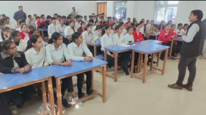 रतलाम: राॅयल काॅलेज में महिला बाल विकास विभाग द्वारा बाल विवाह मुक्त भारत अभियान उन्मुखीकरण व सह प्रशिक्षण सम्पन्न