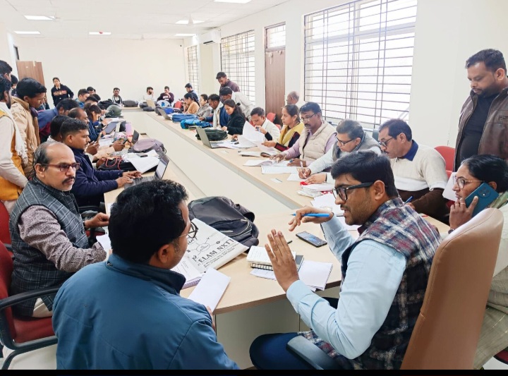 अब नहीं लगाने होंगे तहसील के चक्कर, सैलाना में हर बुधवार मिलेगा त्वरित समाधान.. नागरिकों को राजस्व एवं तहसील संबंधी सेवाएँ उपलब्ध कराने हेतु “सुलभ सुशासन दिवस” प्रत्येक बुधवार होगा आयोजित