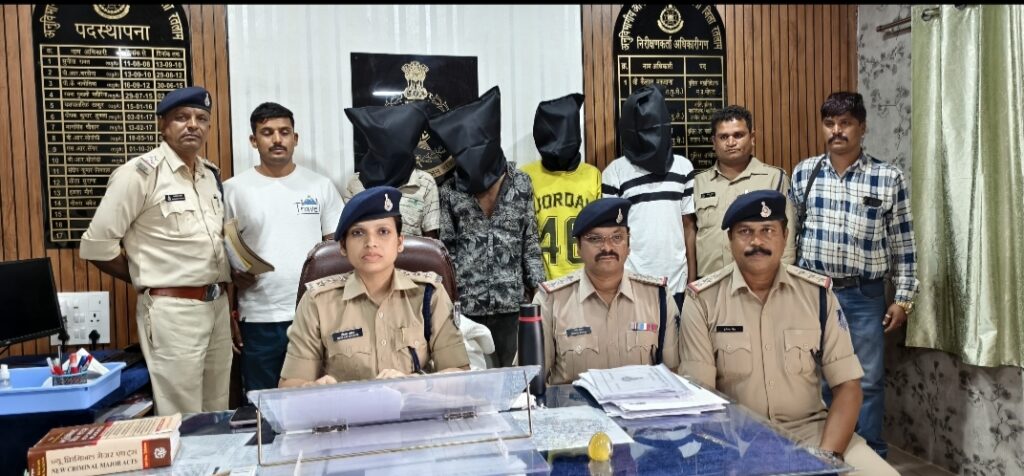 रतलाम: माही नदी पुल के पास पिता और बेटी से लूट की वारदात के अगले दिन शादी में डांस के दौरान टोकने पर की हत्या…. चार आरोपी गिरफ्तार,एक की तलाश