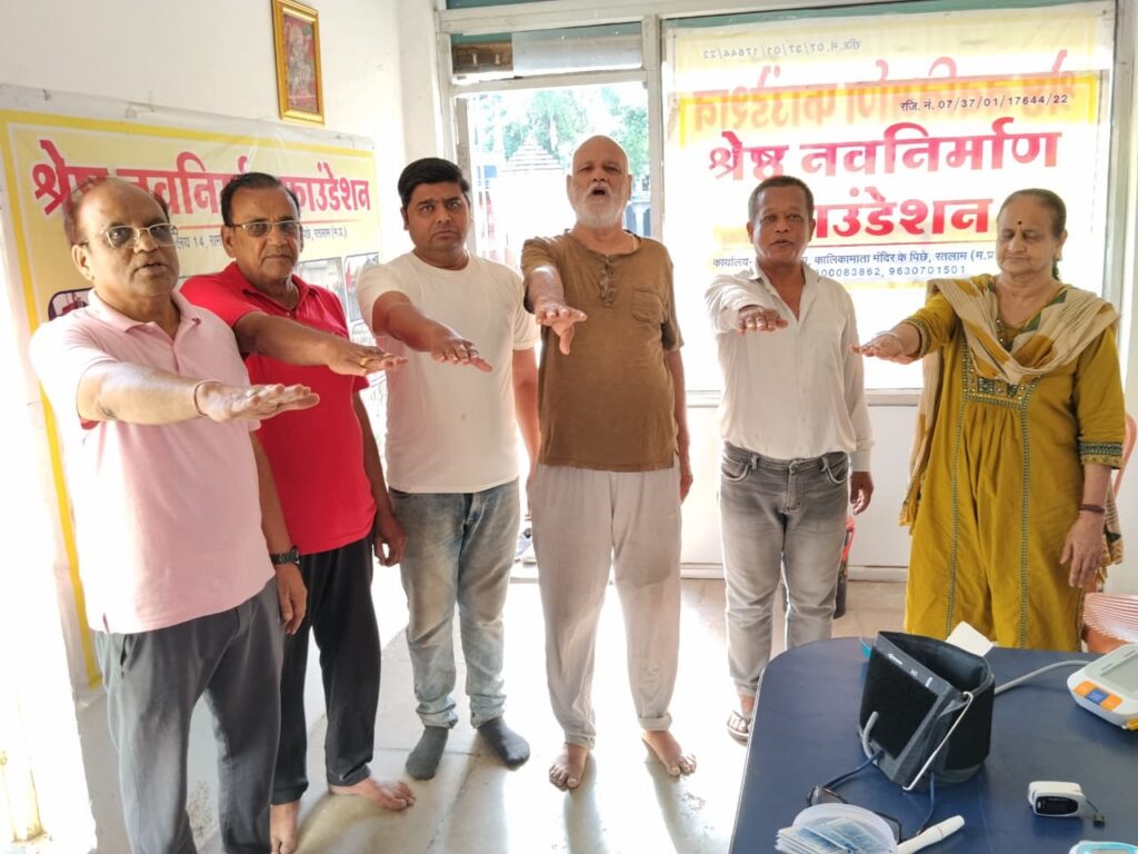 श्रेष्ठ नवनिर्माण फाउंडेशन द्वारा 178 वाँ रविवारीय स्वास्थ्य शिविर, निःशुल्क अल्पाहार वितरण एवं विश्व तंबाकू निषेध दिवस पर शपथ ग्रहण कार्यक्रम आयोजित