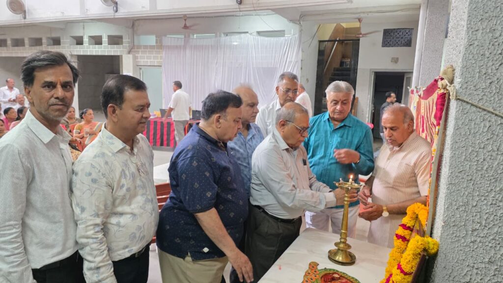 रतलाम: श्री माहेश्वरी समाज द्वारा नि:शुल्क स्वास्थ्य परीक्षण शिविर संपन्न, करीब 200 समाज बंधुओं ने लिया लाभ
