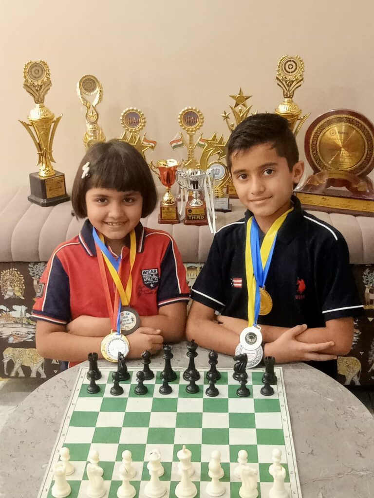 रतलाम: गुरु तेग बहादुर एकेडमी की छात्रा कायरा नैनानी राष्ट्रीय प्रतियोगिता में करेंगी मध्य प्रदेश का प्रतिनिधित्व..अंडर-7 राज्य शतरंज चैंपियनशिप में शानदार प्रदर्शन, नागपुर में होने वाली राष्ट्रीय प्रतियोगिता के लिए चयन