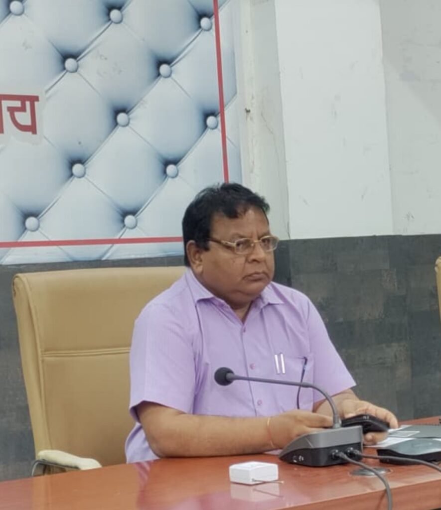 समयसीमा तोड़ी तो हुई कार्रवाई: लोक सेवा गारंटी अधिनियम में तीन राजस्व अधिकारियों पर 9,250 रुपए का जुर्माना…37 प्रकरण निर्धारित समयसीमा से बाहर मिलने पर अपर कलेक्टर की कार्रवाई