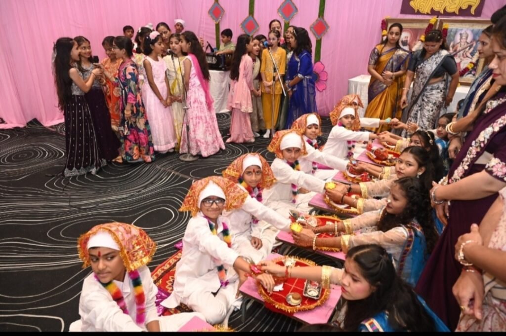 रतलाम: दिव्यांग विद्यालय के विद्यार्थियों ने श्री गुरु तेग बहादुर एकेडमी में सामूहिक रक्षाबंधन पर्व मनाया,एकेडमी के विद्यार्थियों को बांधे रक्षा सूत्र रतलाम: दिव्यांग विद्यालय के विद्यार्थियों ने श्री गुरु तेग बहादुर एकेडमी में सामूहिक रक्षाबंधन पर्व मनाया,एकेडमी के विद्यार्थियों को बांधे रक्षा सूत्र