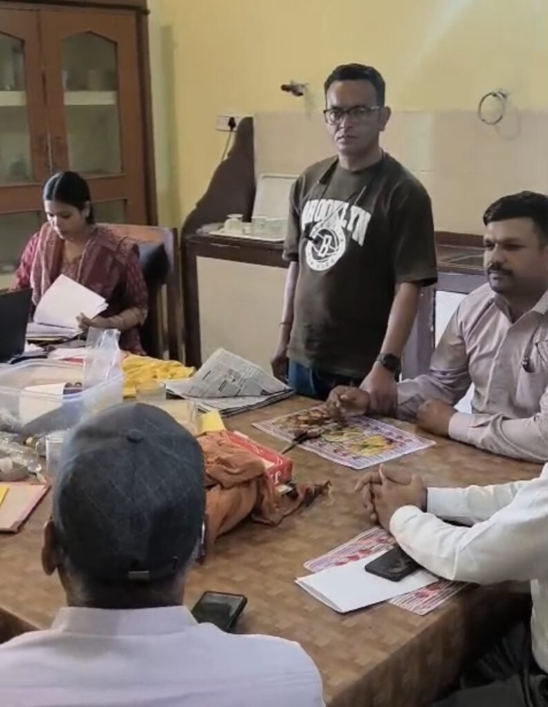लोकायुक्त का बड़ा एक्शन: 50 हजार की रिश्वत मांगने वाला पंचायत सचिव 25 हजार लेते रंगेहाथ गिरफ्तार…प्राइवेट स्कूल का दो साल का प्रॉपर्टी टैक्स करीब 2.20 लाख रुपये से कम करने के बदले मांगी थी रिश्वत