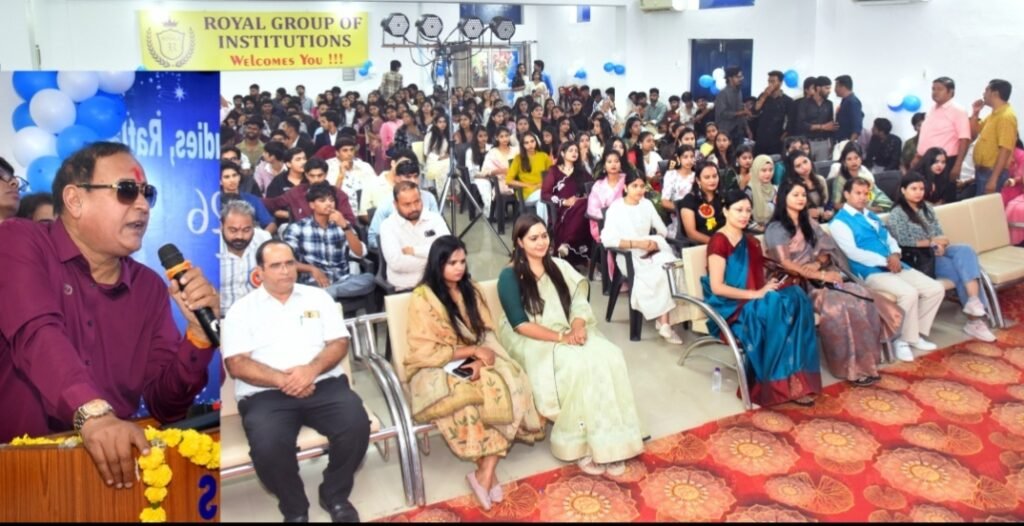 रतलाम: रॉयल कॉलेज में नवप्रवेशित फार्मेसी विद्यार्थियों का फूलों और गीतों से हुआ भव्य स्वागत… चेयरमैन प्रमोद गुगालिया ने दिए सफलता के मूलमंत्र रतलाम: रॉयल कॉलेज में नवप्रवेशित फार्मेसी विद्यार्थियों का फूलों और गीतों से हुआ भव्य स्वागत… चेयरमैन प्रमोद गुगालिया ने दिए सफलता के मूलमंत्र