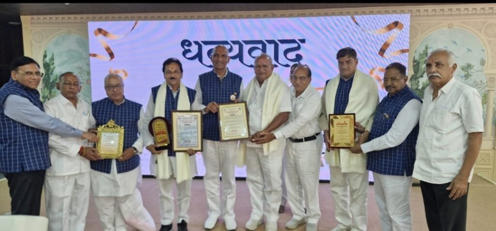 रतलाम: साधुमार्गी जैन संघ रतलाम को राष्ट्रीय अधिवेशन में मिले कई पुरस्कार…धार्मिक शिविर, सेवा, संस्कार और महिला मंडल की गतिविधियों को मिली राष्ट्रीय स्तर पर सराहना